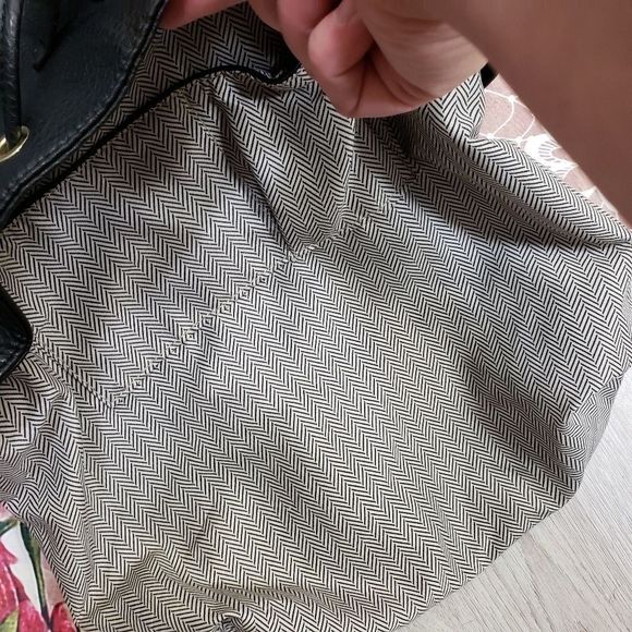 Expressions nyc backpack bag - Picture 4 of 7